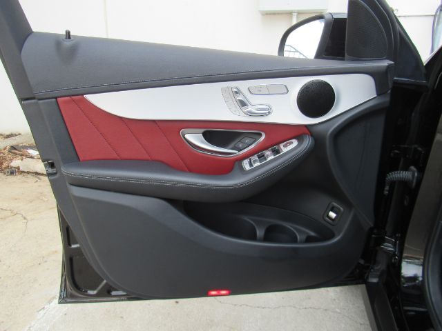 2022 Mercedes-Benz GLC 300 4MATIC Coupe Plano TX
