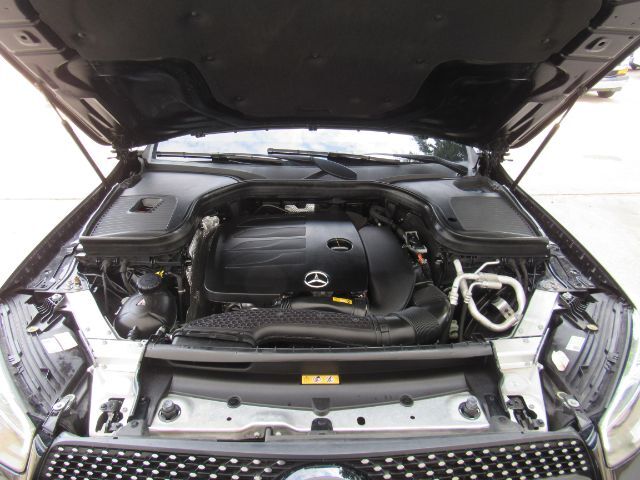 2022 Mercedes-Benz GLC 300 4MATIC Coupe Plano TX