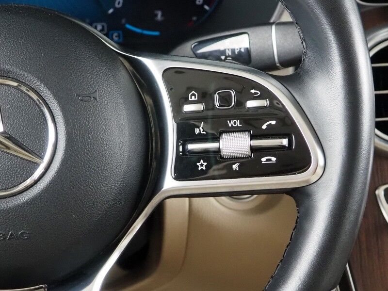 2022 Mercedes-Benz GLC 300 4MATIC *NAVIGATION, SAFETY ALERTS, BACKUP-CAMERA, COLOR TOUCHSCREEN, HEATED SEATS/STEERING, POWER LIFTGATE, KEYLESS ENTRY, AUTOMATIC PARKING, 19 INCH WHEELS Round Rock TX