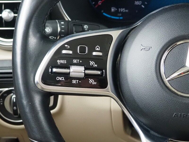 2022 Mercedes-Benz GLC 300 4MATIC *NAVIGATION, SAFETY ALERTS, BACKUP-CAMERA, COLOR TOUCHSCREEN, HEATED SEATS/STEERING, POWER LIFTGATE, KEYLESS ENTRY, AUTOMATIC PARKING, 19 INCH WHEELS Round Rock TX