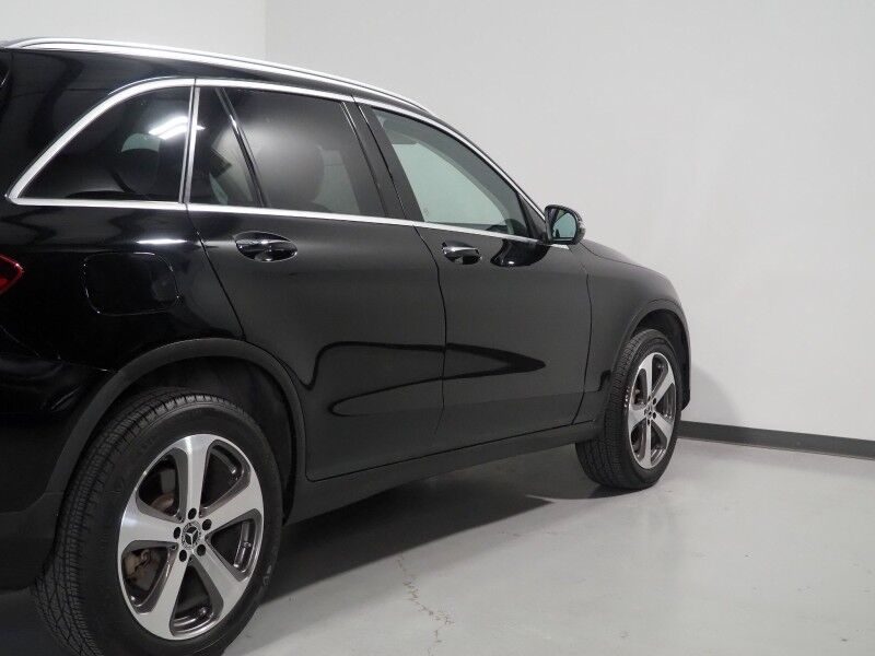 2022 Mercedes-Benz GLC 300 4MATIC *NAVIGATION, SAFETY ALERTS, BACKUP-CAMERA, COLOR TOUCHSCREEN, HEATED SEATS/STEERING, POWER LIFTGATE, KEYLESS ENTRY, AUTOMATIC PARKING, 19 INCH WHEELS Round Rock TX