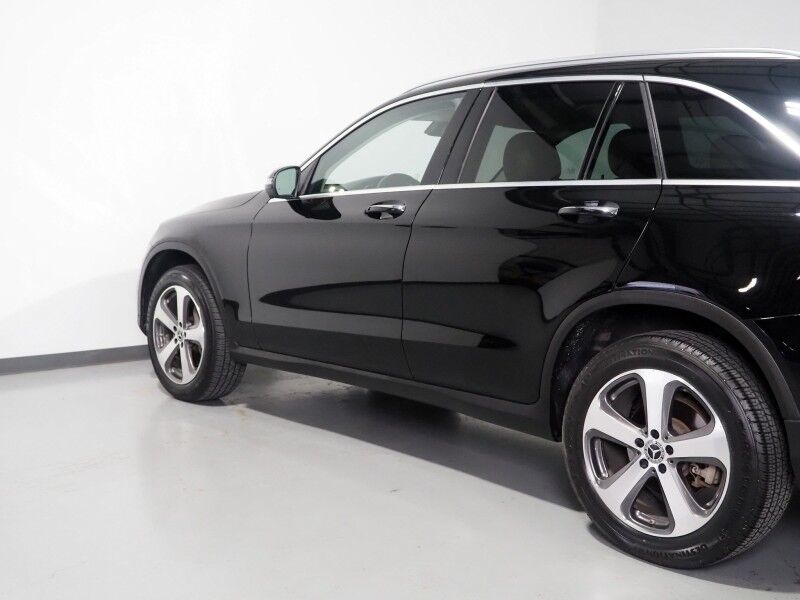 2022 Mercedes-Benz GLC 300 4MATIC *NAVIGATION, SAFETY ALERTS, BACKUP-CAMERA, COLOR TOUCHSCREEN, HEATED SEATS/STEERING, POWER LIFTGATE, KEYLESS ENTRY, AUTOMATIC PARKING, 19 INCH WHEELS Round Rock TX