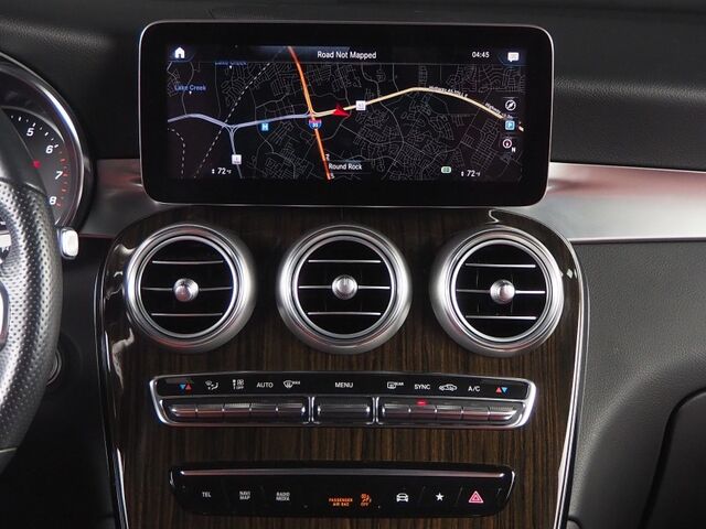 2022 Mercedes-Benz GLC 300 *AMG LINE, NIGHT PKG, DRIVER ASSISTANCE PKG, PANORAMA MOONROOF, HEADS-UP DISPLAY, NAVIGATION, ADAPTIVE CRUISE, SAFETY ALERTS, 360 VIEW CAMERAS, HEATED SEATS, 20 INCH AMG WHEELS, APPLE CARPLAY Round Rock TX