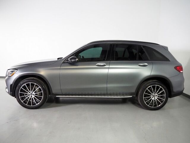 2022 Mercedes-Benz GLC 300 *AMG LINE, NIGHT PKG, DRIVER ASSISTANCE PKG, PANORAMA MOONROOF, HEADS-UP DISPLAY, NAVIGATION, ADAPTIVE CRUISE, SAFETY ALERTS, 360 VIEW CAMERAS, HEATED SEATS, 20 INCH AMG WHEELS, APPLE CARPLAY Round Rock TX