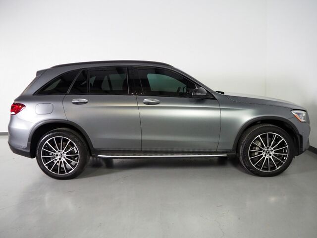 2022 Mercedes-Benz GLC 300 *AMG LINE, NIGHT PKG, DRIVER ASSISTANCE PKG, PANORAMA MOONROOF, HEADS-UP DISPLAY, NAVIGATION, ADAPTIVE CRUISE, SAFETY ALERTS, 360 VIEW CAMERAS, HEATED SEATS, 20 INCH AMG WHEELS, APPLE CARPLAY Round Rock TX