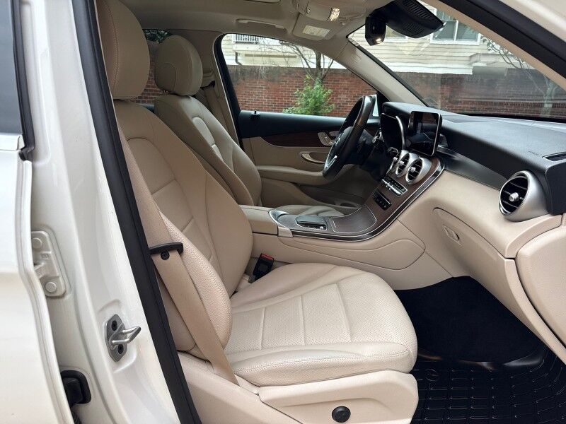 2022 Mercedes-Benz GLC 300 SUV 4MATIC Arlington VA