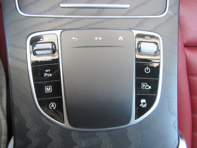 2022 Mercedes Benz GLC 300 photo 43