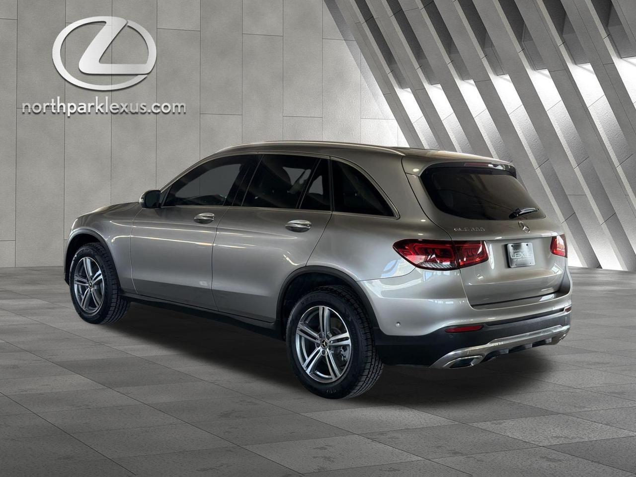 2022 Mercedes-Benz GLC 300