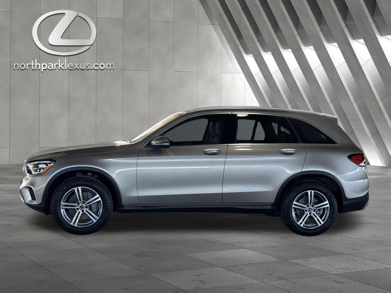 2022 Mercedes-Benz GLC 300