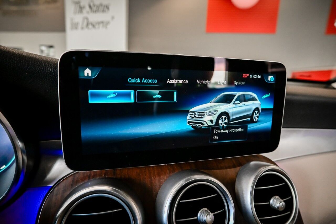 2022 Mercedes-Benz GLC GLC 300, Dual Pano Roof, Ambient Lighting Springfield NJ