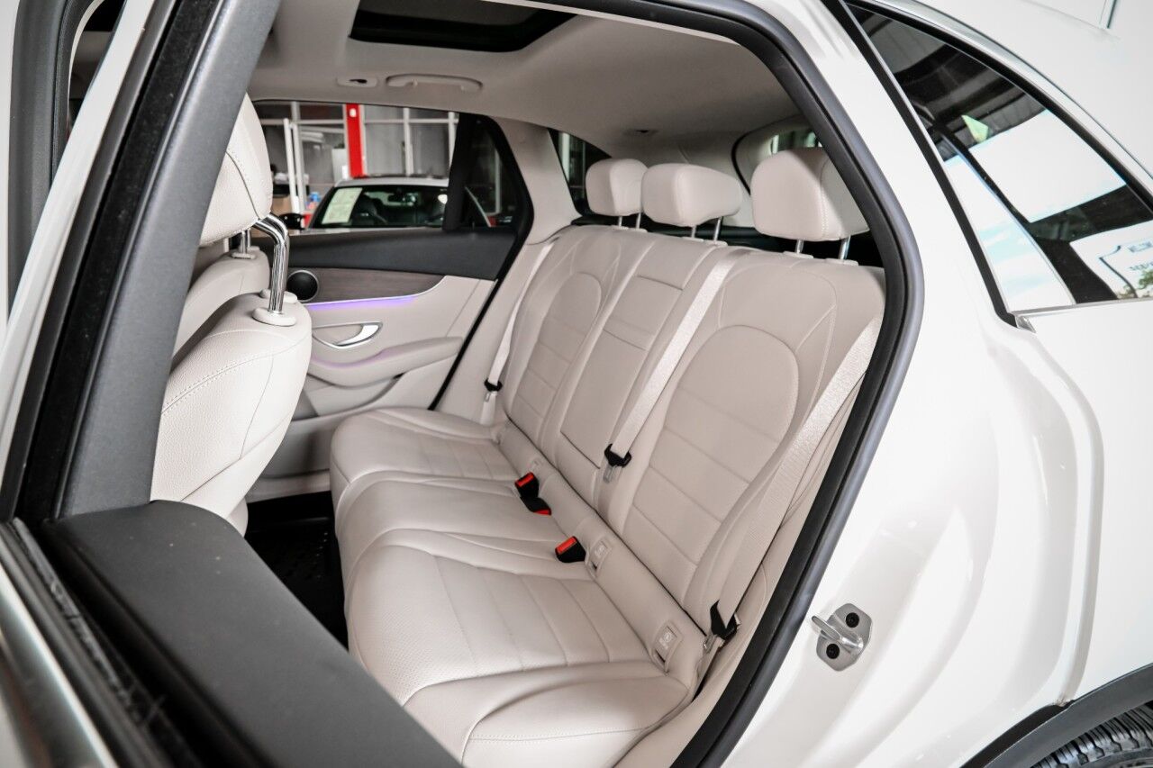 2022 Mercedes-Benz GLC GLC 300, Dual Pano Roof, Ambient Lighting Springfield NJ