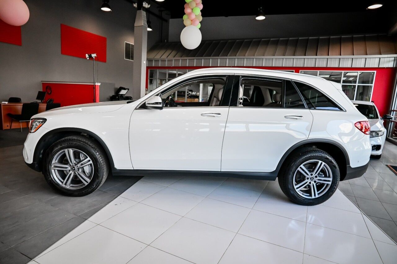 2022 Mercedes-Benz GLC GLC 300, Dual Pano Roof, Ambient Lighting Springfield NJ