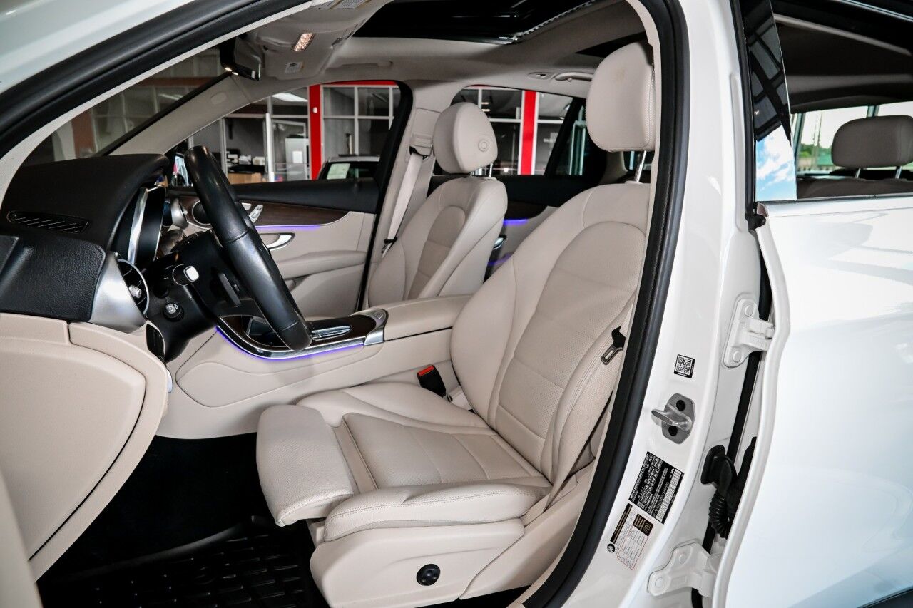 2022 Mercedes-Benz GLC GLC 300, Dual Pano Roof, Ambient Lighting Springfield NJ