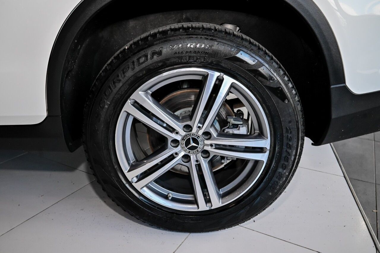 2022 Mercedes-Benz GLC GLC 300, Dual Pano Roof, Ambient Lighting Springfield NJ