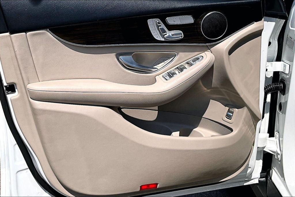 2022 Mercedes-Benz GLC GLC 300 OR