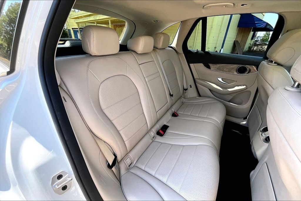 2022 Mercedes-Benz GLC GLC 300 OR