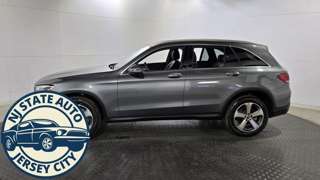 2022 Mercedes Benz GLC 300 4MATIC photo 3