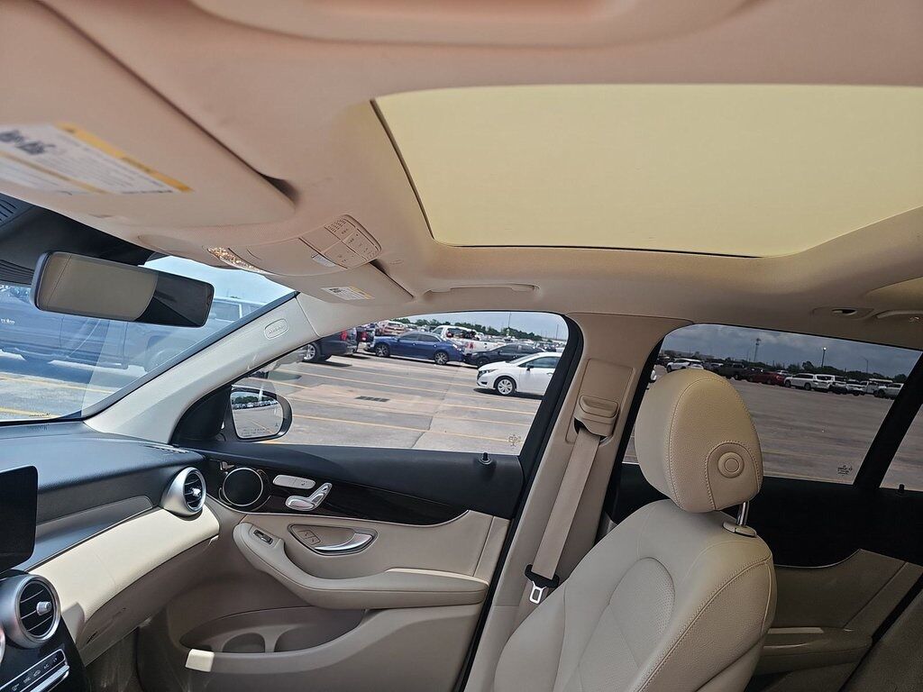 2022 Mercedes-Benz GLC GLC 300 NAV,CAM,PANO,HTD STS,BLIND SPOT,19&quot; WLS Plano TX