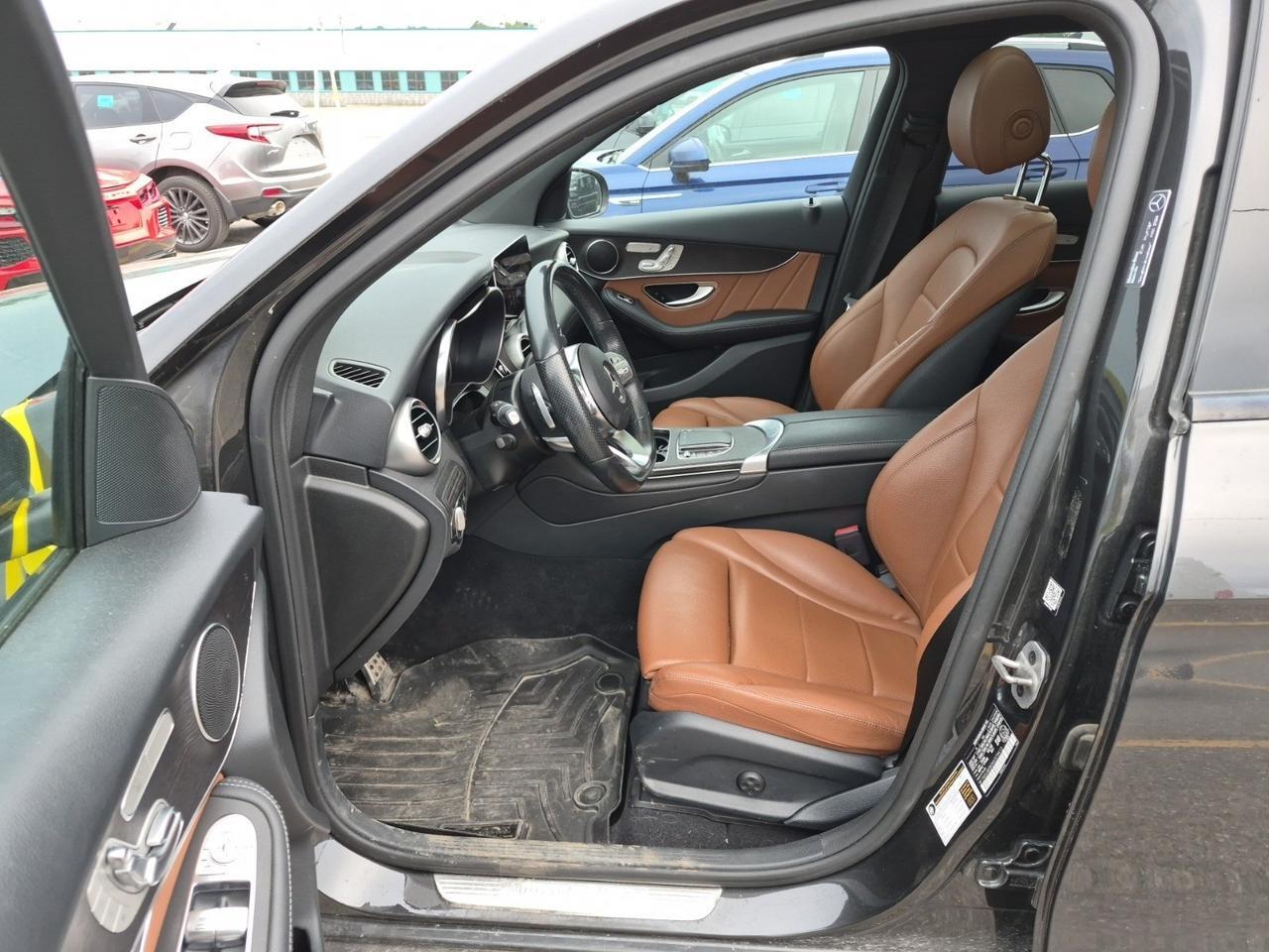 2022 Mercedes-Benz GLC GLC 300 PANOROOF MMRYSEAT WDTRIM B.CAM NOACCIDENT Toronto ON