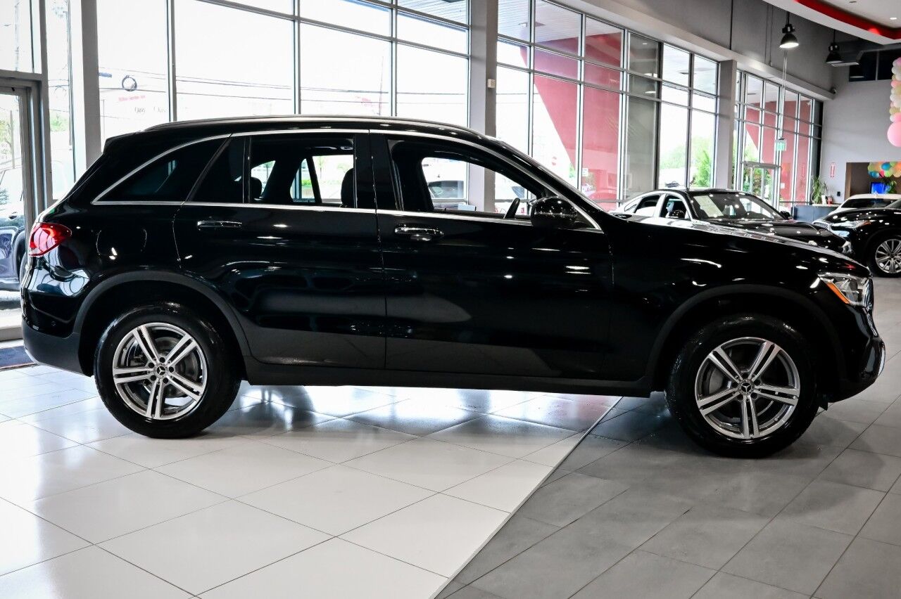 2022 Mercedes Benz GLC 300 4MATIC photo 4
