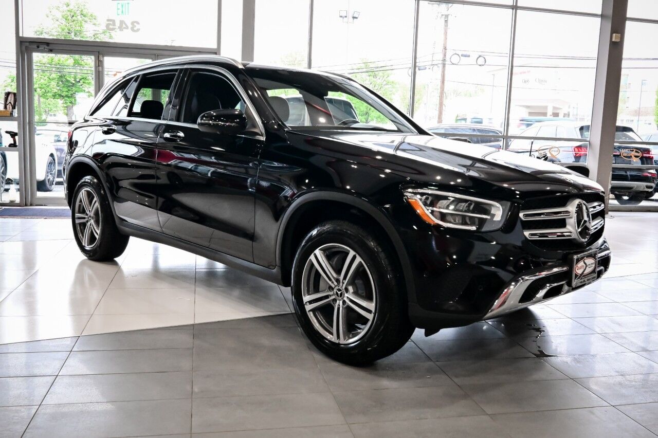 2022 Mercedes Benz GLC 300 4MATIC photo 3