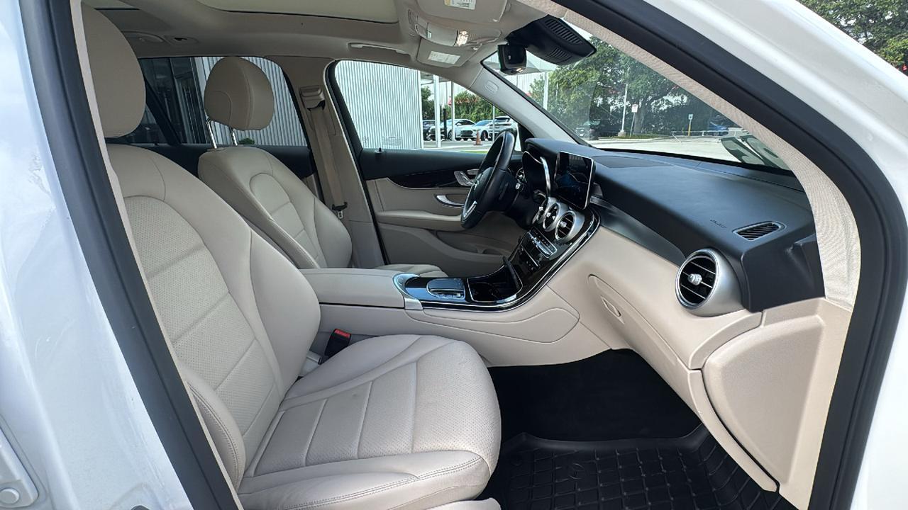 2022 Mercedes-Benz GLC GLC 300  Selma TX