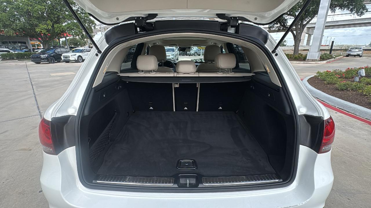 2022 Mercedes-Benz GLC GLC 300  Selma TX