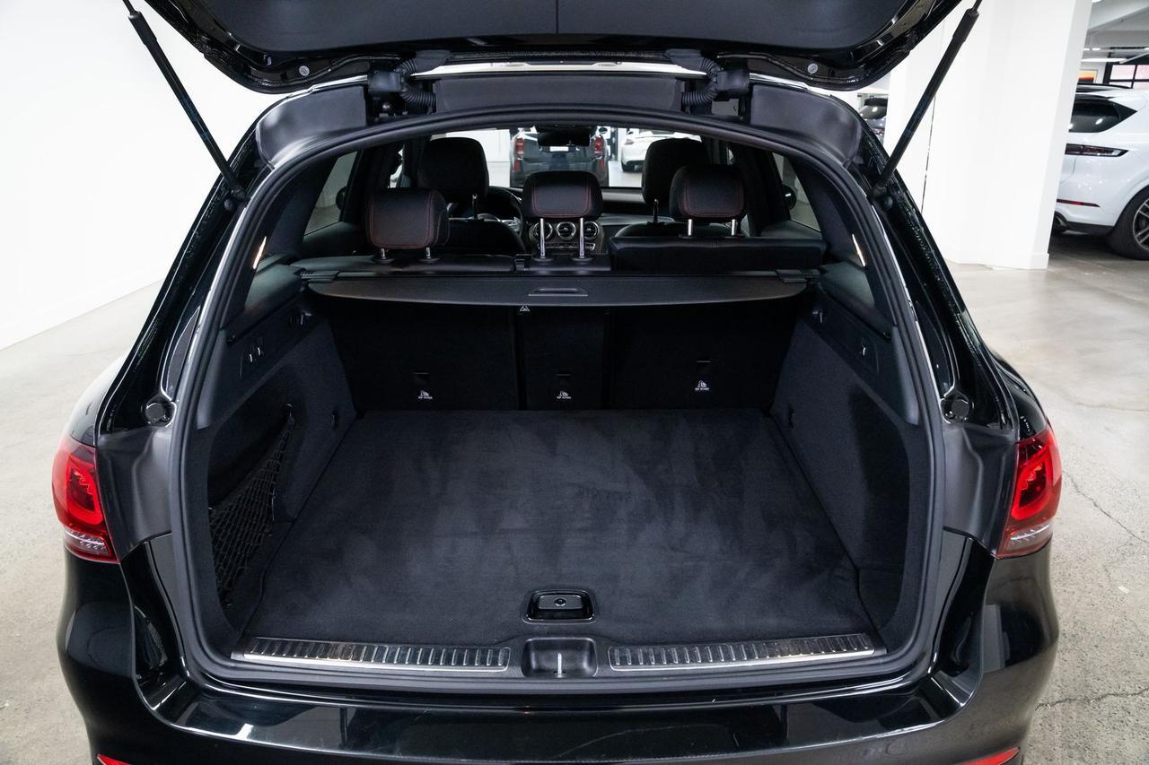 2022 Mercedes-Benz GLC GLC 43 AMG&reg; AMG Perfomance Exhaust Pano Roof Portland OR
