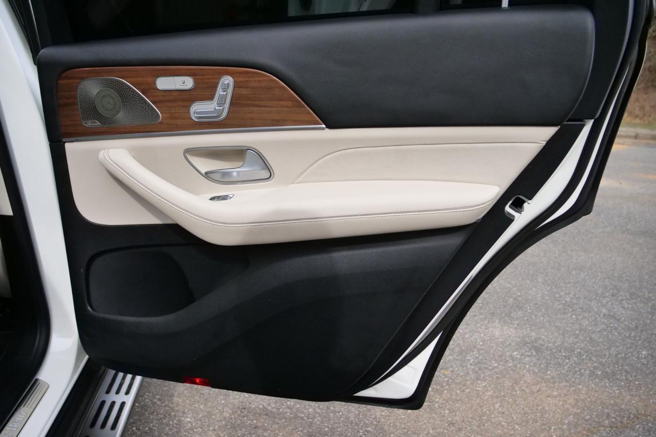 2022 Mercedes-Benz GLS 450 4MATIC / AMG Line Exterior / Massage Seats! Lincolnton NC