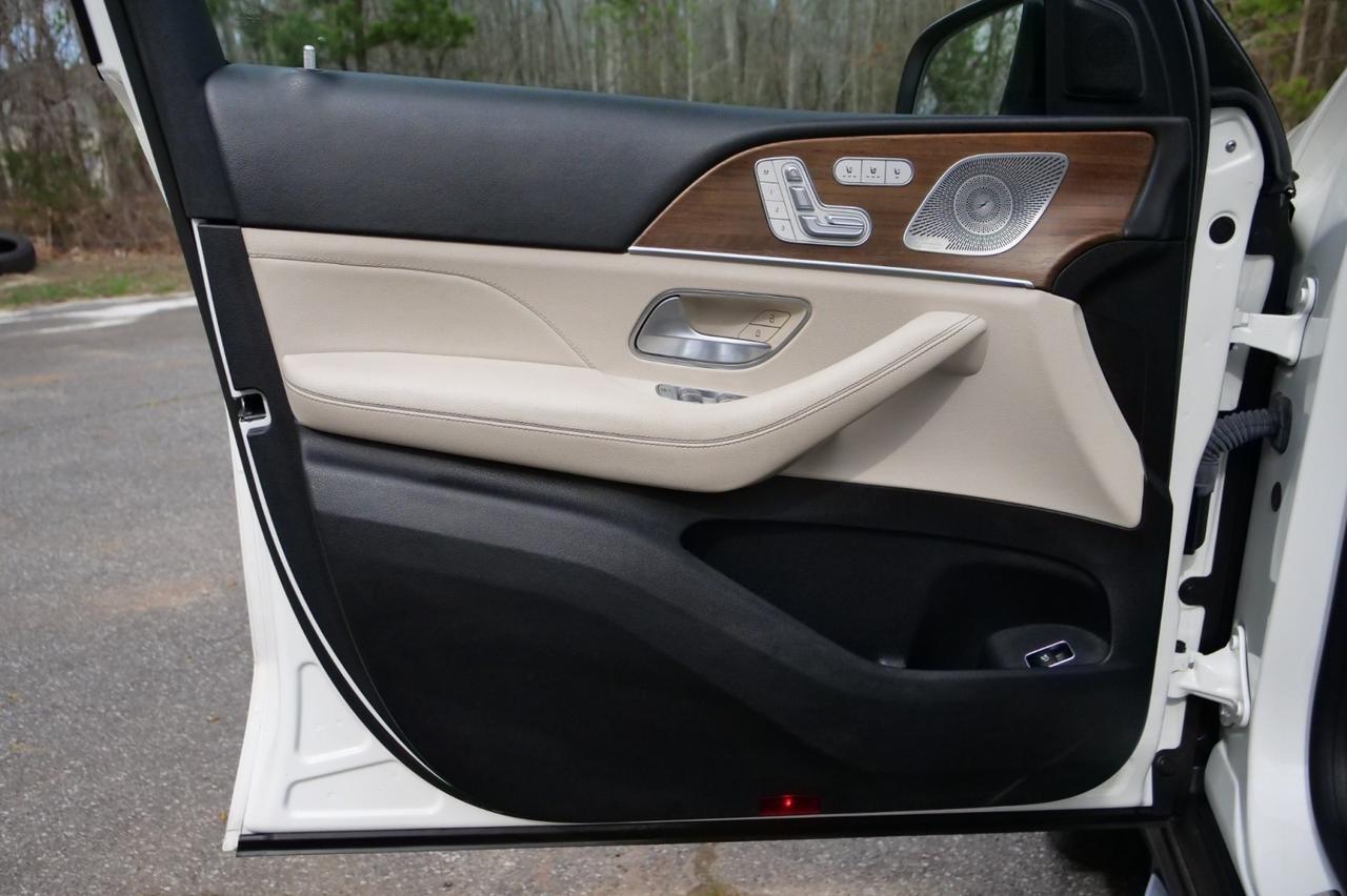 2022 Mercedes-Benz GLS 450 4MATIC / AMG Line Exterior / Massage Seats! Lincolnton NC