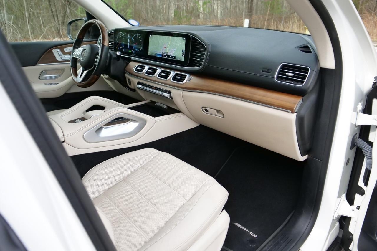 2022 Mercedes-Benz GLS 450 4MATIC / AMG Line Exterior / Massage Seats! Lincolnton NC
