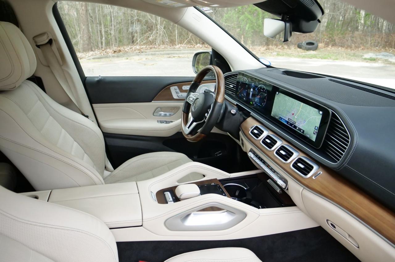 2022 Mercedes-Benz GLS 450 4MATIC / AMG Line Exterior / Massage Seats! Lincolnton NC