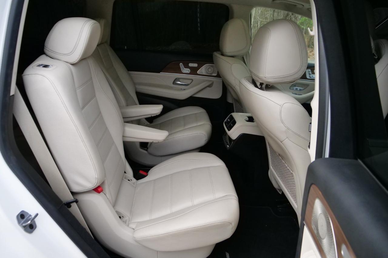 2022 Mercedes-Benz GLS 450 4MATIC / AMG Line Exterior / Massage Seats! Lincolnton NC