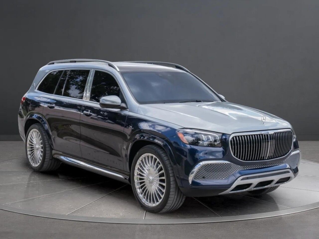 2022 Mercedes-Benz GLS Maybach GLS 600 - Factory Two-Tone San Antonio TX