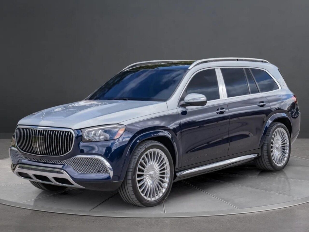2022 Mercedes-Benz GLS Maybach GLS 600 - Factory Two-Tone San Antonio TX