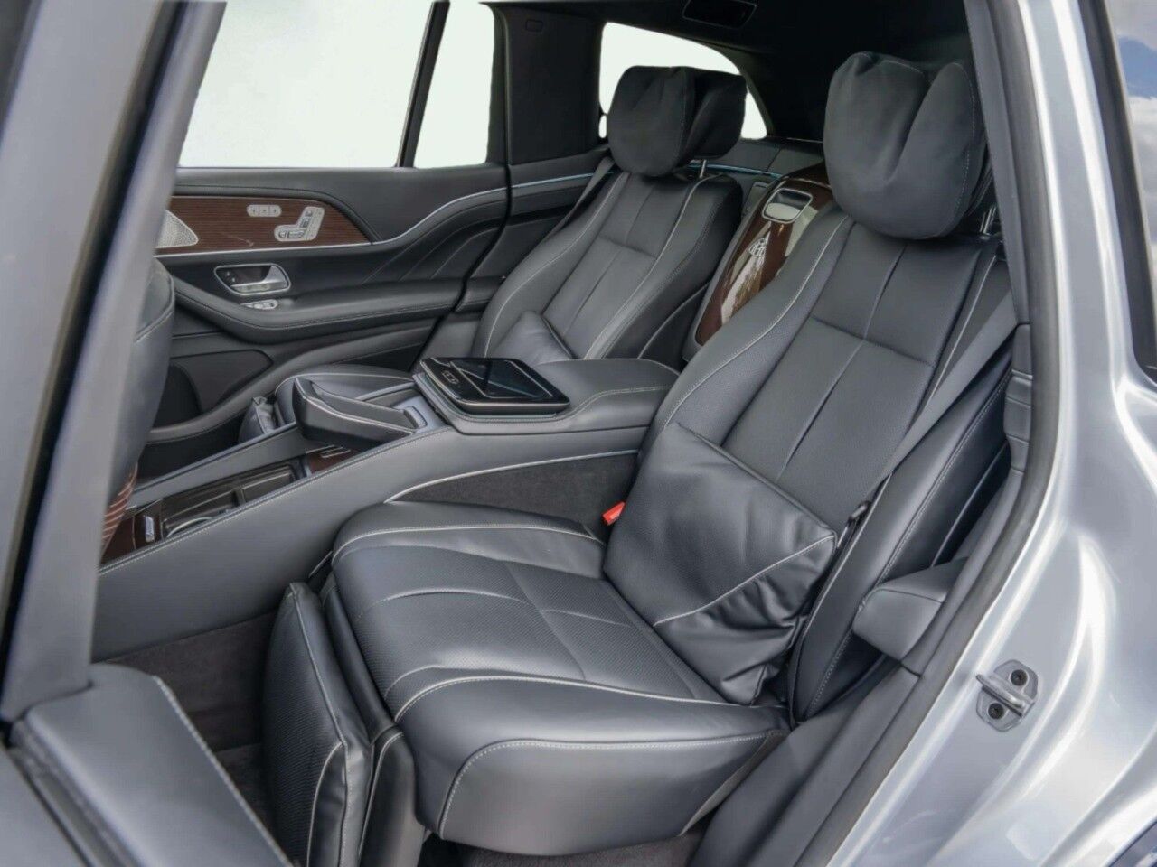 2022 Mercedes-Benz GLS Maybach GLS 600 - Factory Two-Tone San Antonio TX