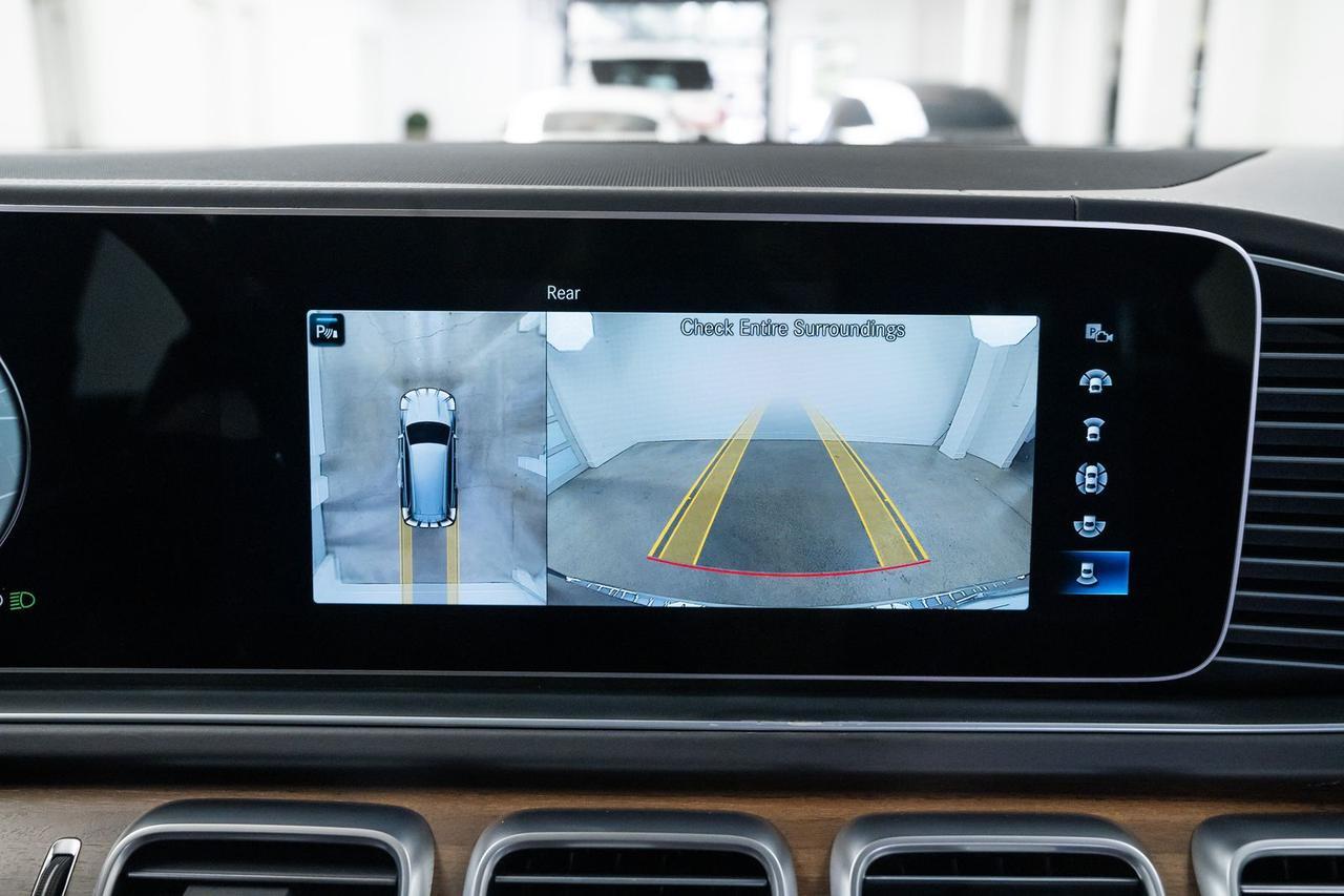 2022 Mercedes-Benz GLS Maybach GLS 600 Two-Tone Warmth &amp; Comfort Package Portland OR