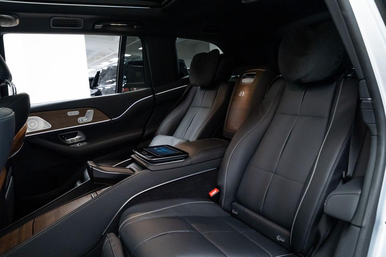 2022 Mercedes-Benz GLS Maybach GLS 600 Two-Tone Warmth &amp; Comfort Package Portland OR