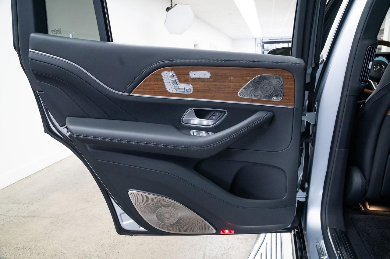 2022 Mercedes-Benz GLS Maybach GLS 600 Two-Tone Warmth &amp; Comfort Package Portland OR