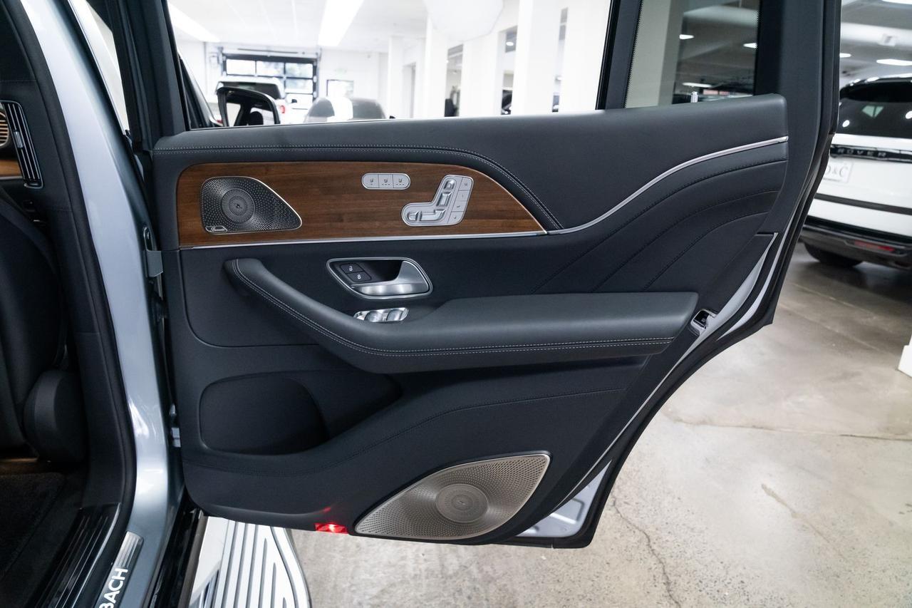 2022 Mercedes-Benz GLS Maybach GLS 600 Two-Tone Warmth &amp; Comfort Package Portland OR
