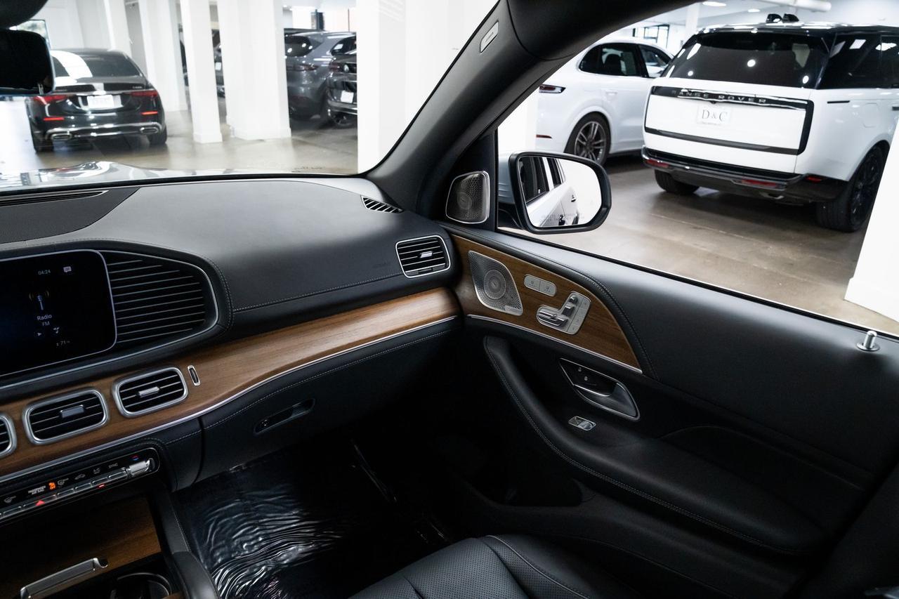 2022 Mercedes-Benz GLS Maybach GLS 600 Two-Tone Warmth &amp; Comfort Package Portland OR