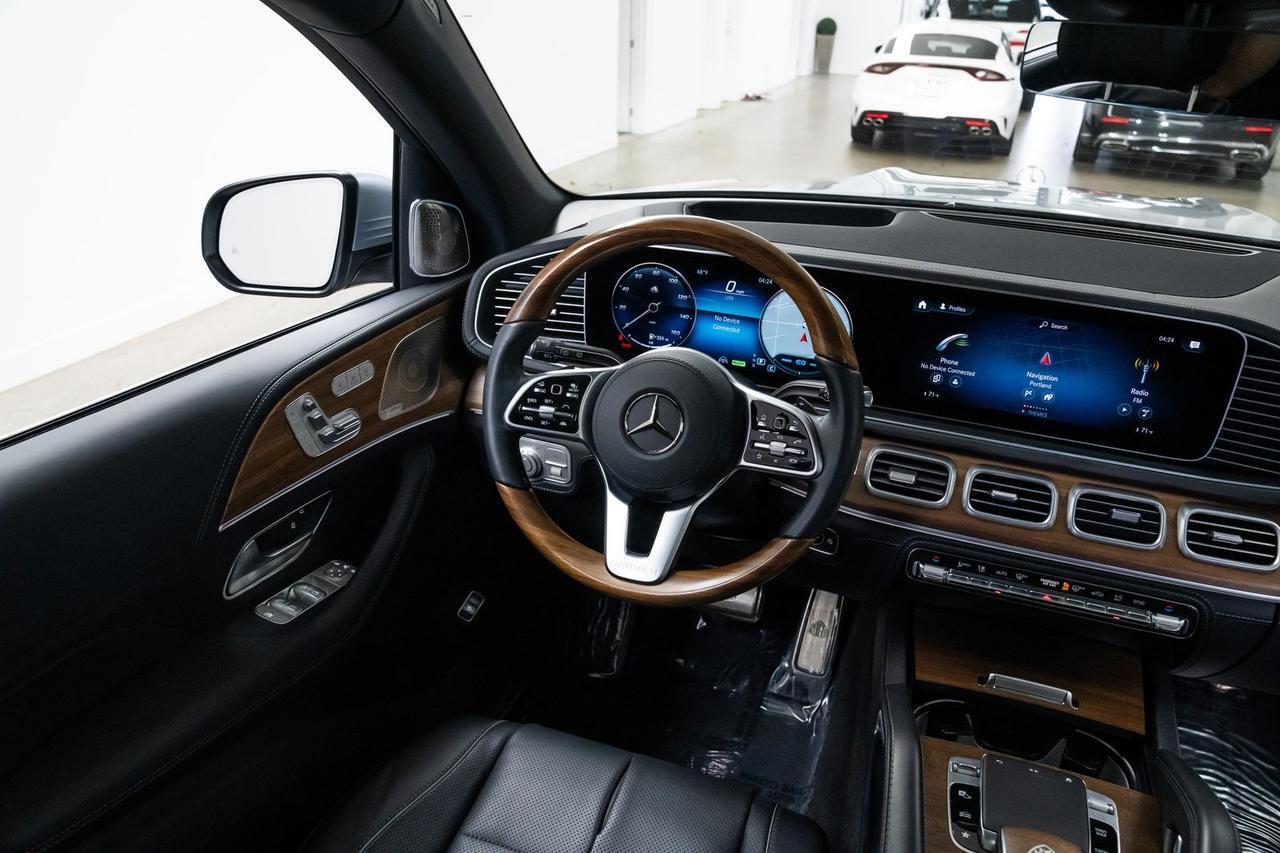 2022 Mercedes-Benz GLS Maybach GLS 600 Two-Tone Warmth &amp; Comfort Package Portland OR