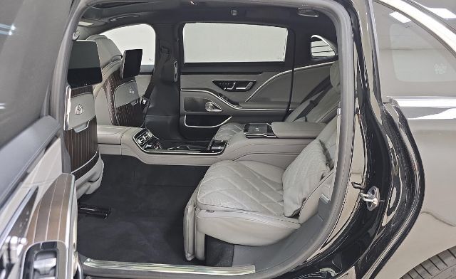 2022 Mercedes-Benz Maybach S 580 4MATIC Plano TX