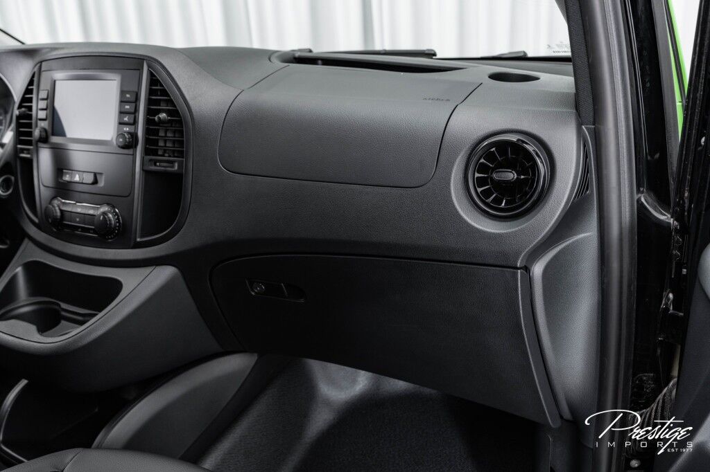 2022 Mercedes-Benz Metris Cargo Van North Miami Beach FL