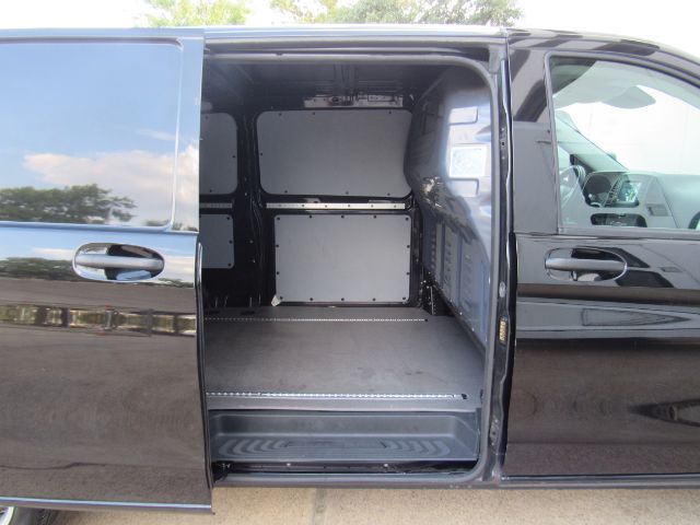 2022 Mercedes Benz Metris photo 17