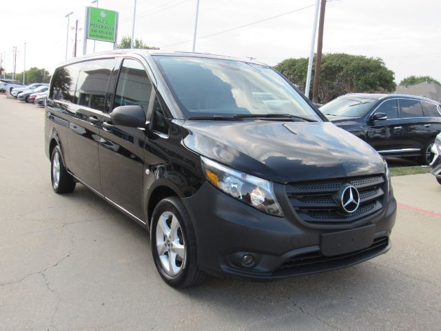 2022 Mercedes Benz Metris photo 4