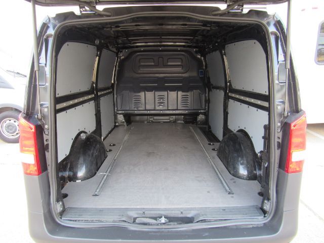 2022 Mercedes Benz Metris photo 18