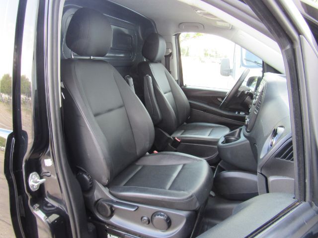 2022 Mercedes Benz Metris photo 16