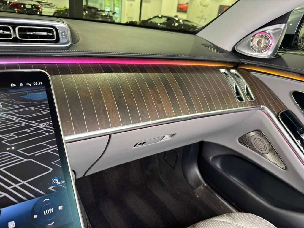 2022 Mercedes-Benz S-Class Maybach S 580 FACTORY TWO-TONE PAINT!! Burmester 4D, rear convenience doors AND MUCH MORE!! Fort Lauderdale FL