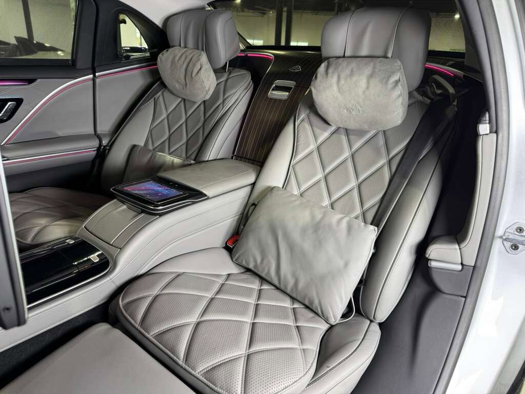2022 Mercedes-Benz S-Class Maybach S 580 FACTORY TWO-TONE PAINT!! Burmester 4D, rear convenience doors AND MUCH MORE!! Fort Lauderdale FL